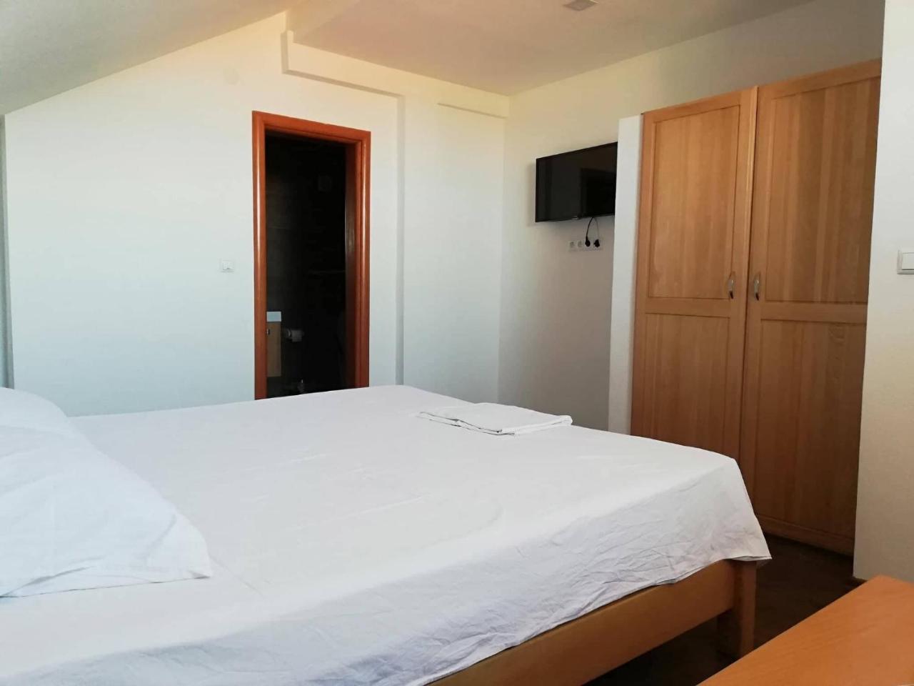 Prenociste Samir Hotel Gradacac Ngoại thất bức ảnh